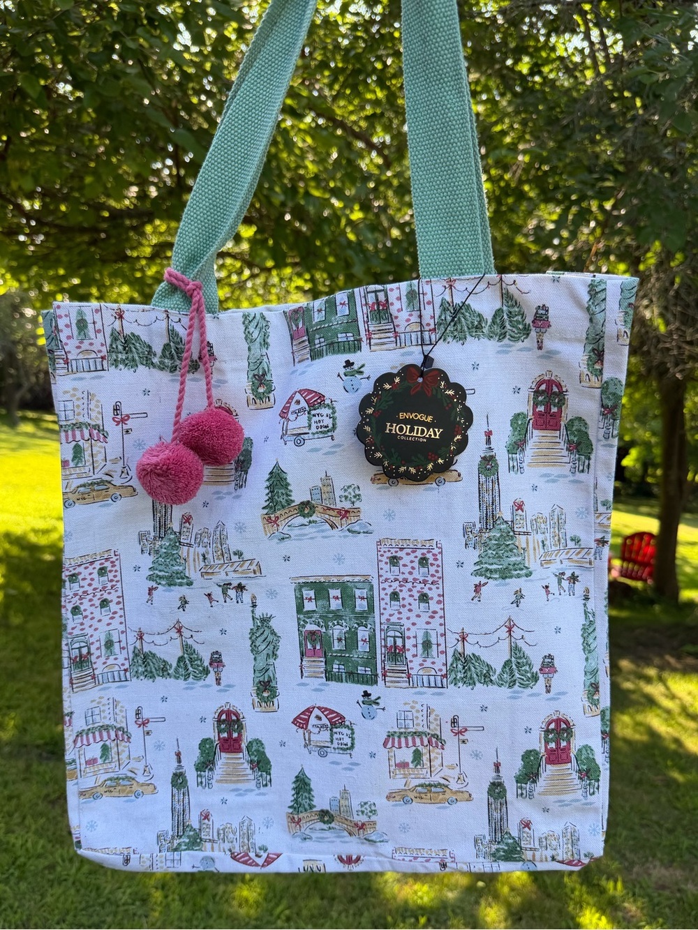 EnVogue Holiday NYC Christmas Canvas Tote Bag Pom Pom Charm NWT - Picture 6 of 10